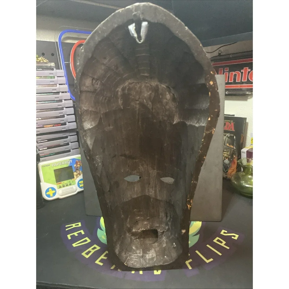African Ghana fang mask Vintage Free Standing Flat Bottom Rare Black Red Large
